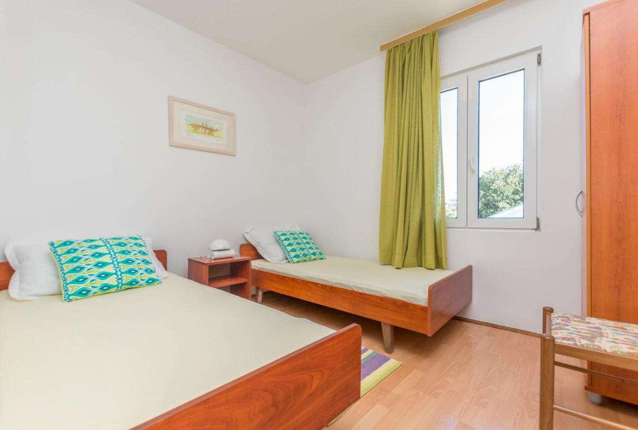 Apartments Ljubomir Rogoznica  Extérieur photo